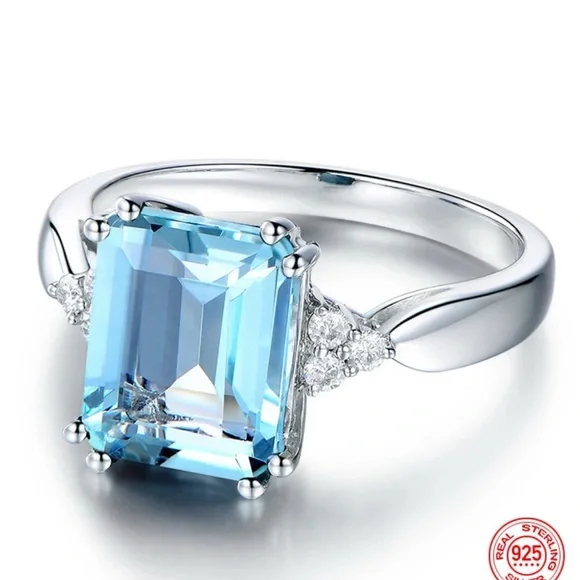 925 Sterling Silver Ring with Blue Gemstone - Picture 3 of 5